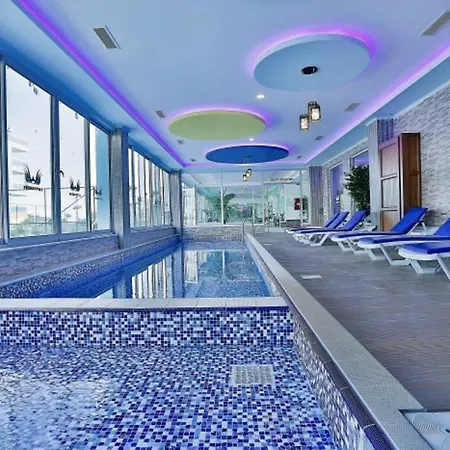Apartament Lory Queen Luxury Apartments Camyolu