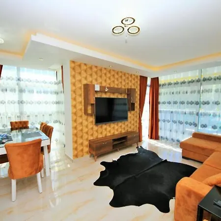 Lory Queen Luxury Apartments *